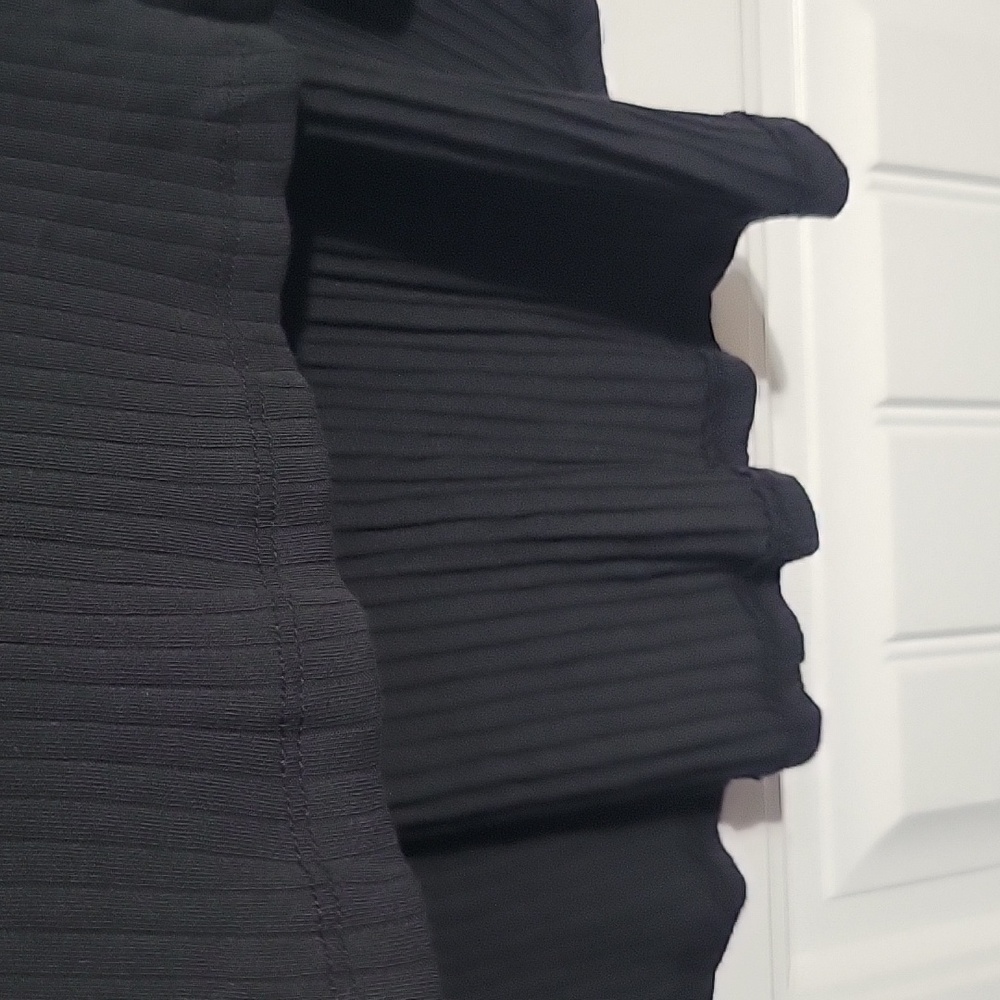 Black Ribbed Hi-low Tunic - Picture 4 of 5